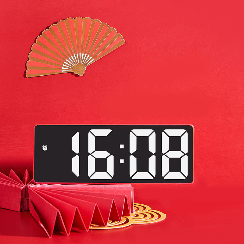 Red led clock