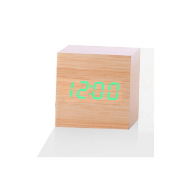 Time View of Wooden Clock 