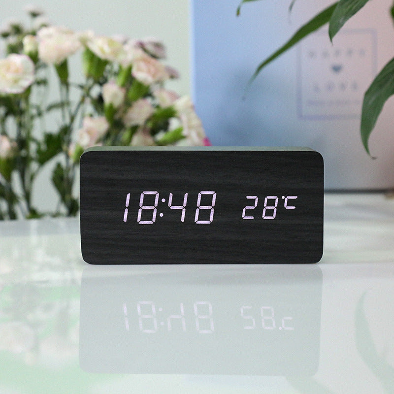 Black wood clock | Love gadgets