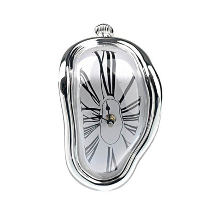 Silver TWISTED CLOCK | Love gadgets